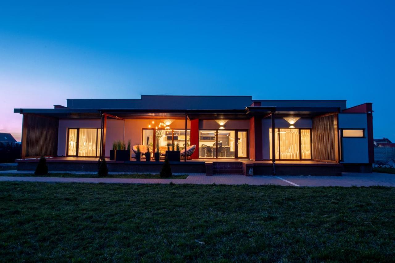 Casa Florida Vila Braşov Exterior foto