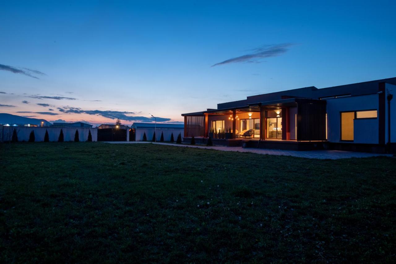 Casa Florida Vila Braşov Exterior foto